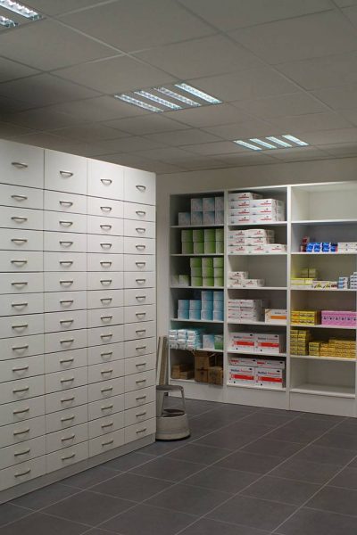 Colonnes tiroirs, agencement pharmacie JCDA