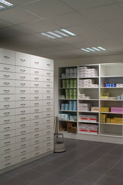 Colonnes tiroirs, agencement pharmacie JCDA