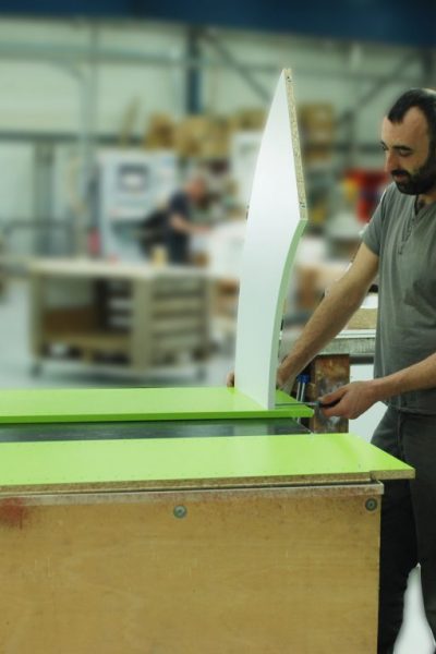 montage-mobilier-presentoir-768×765 montage-mobilier-presentoir-768x765